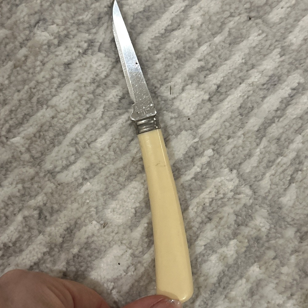 Quikut‎ Paring Knife Stainless 2 1/2" Cream Plastic Handle - Picture 8 of 8